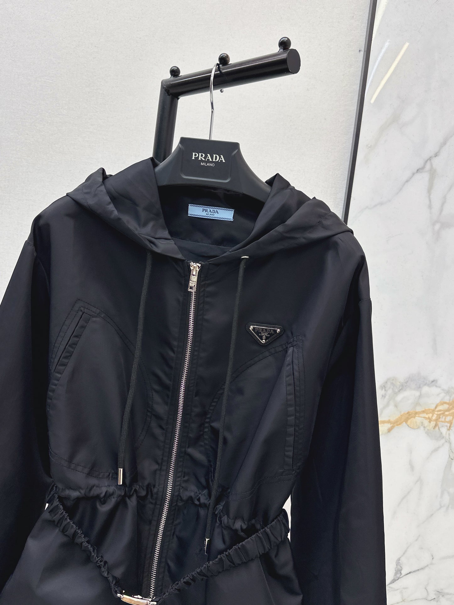 Triangle logo nylon jacket