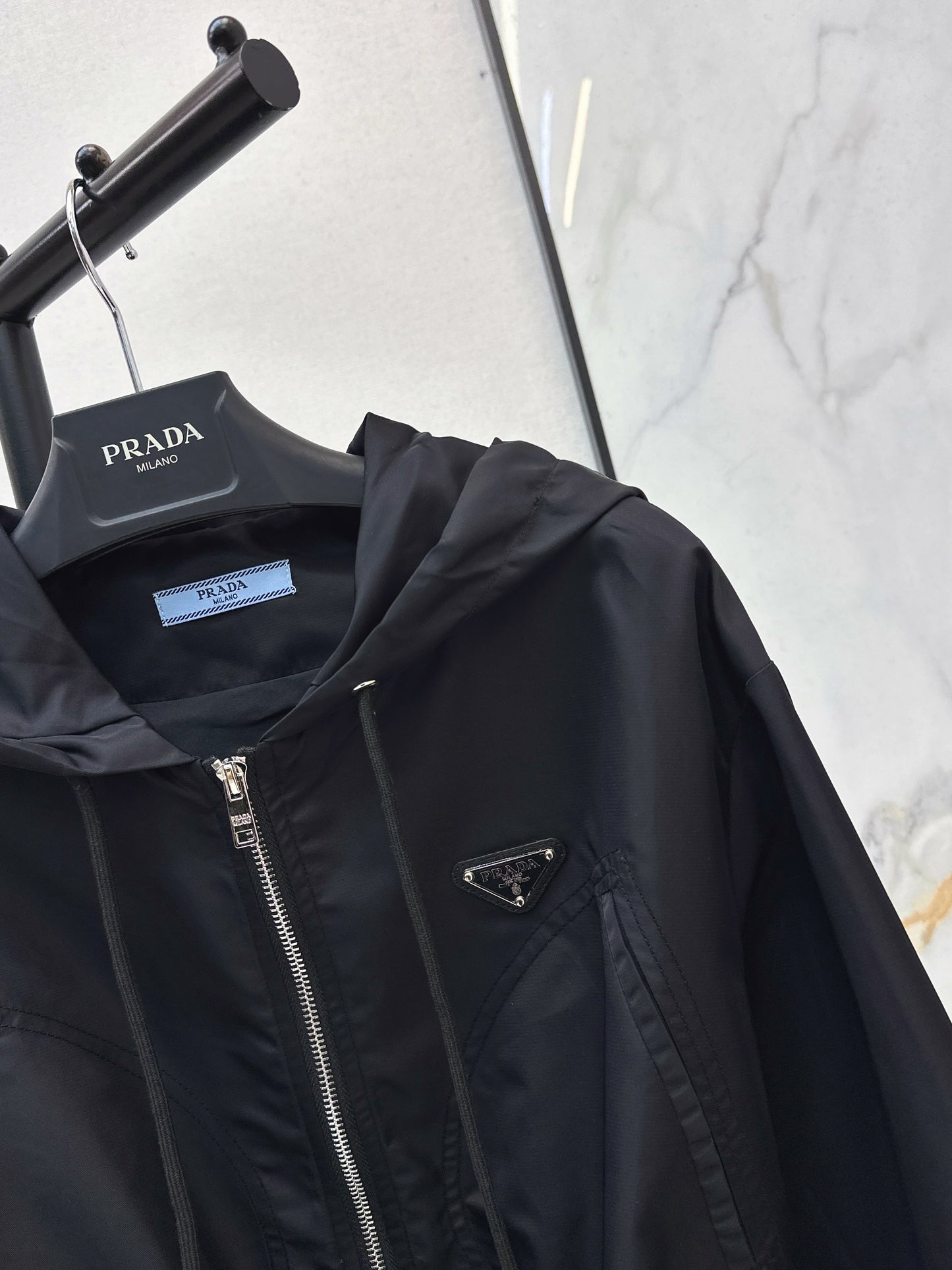 Triangle logo nylon jacket