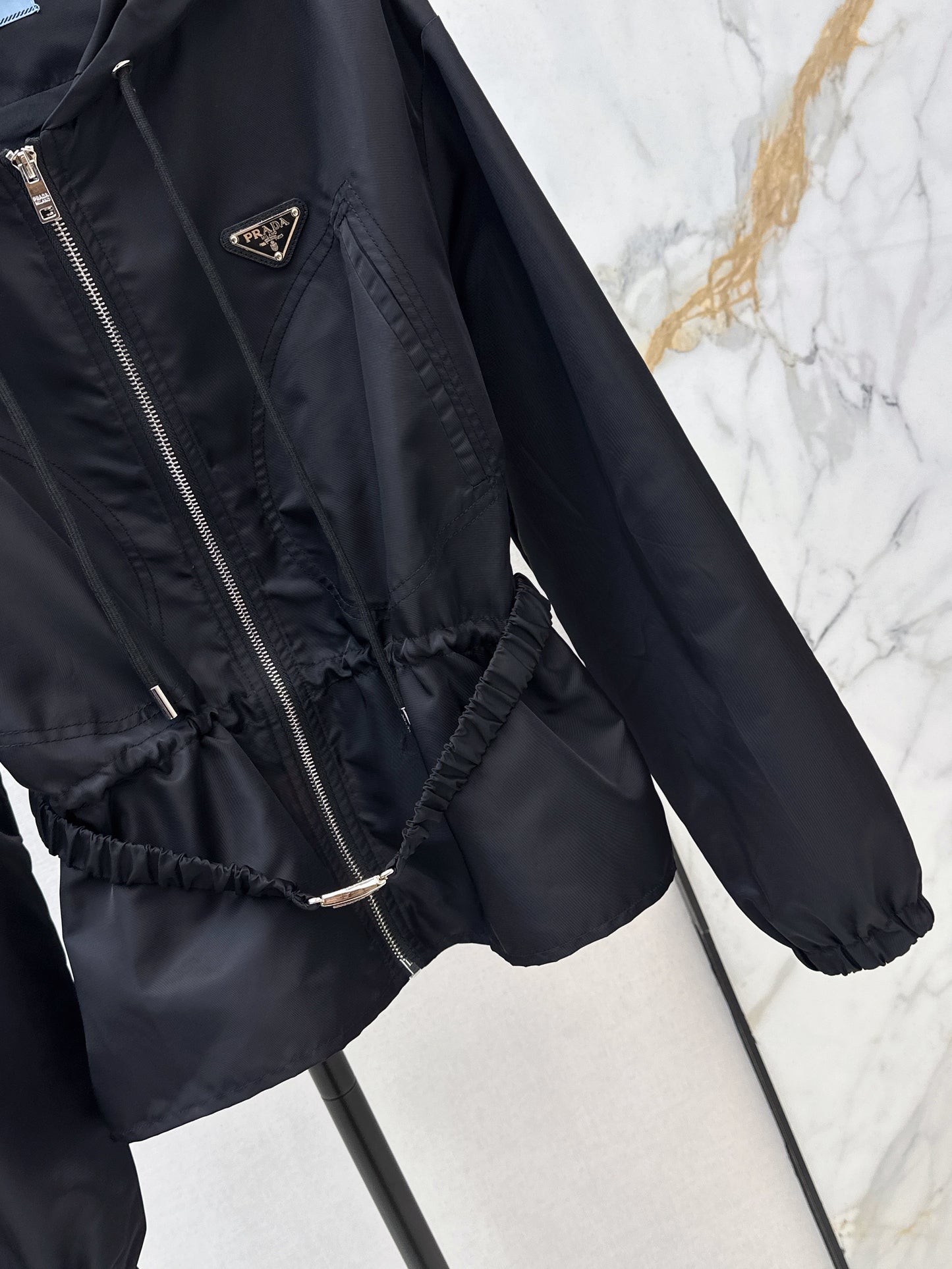 Triangle logo nylon jacket