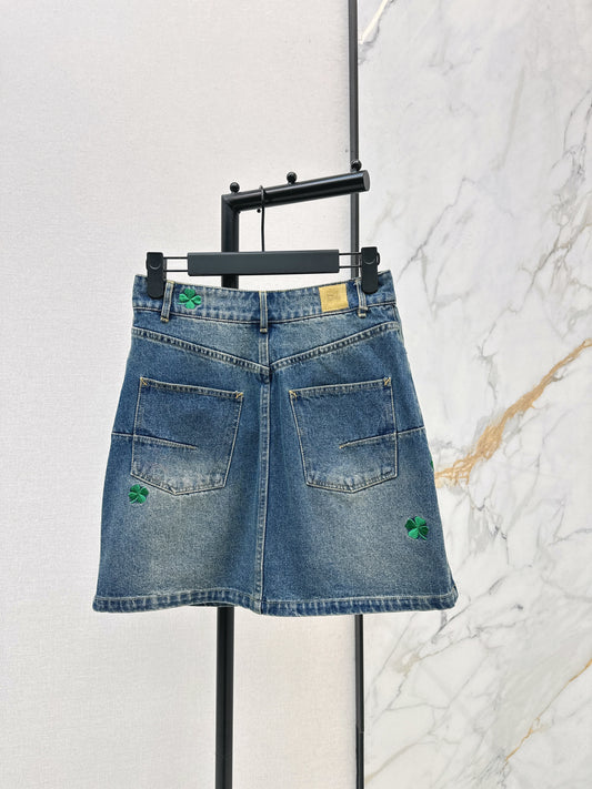 Four-leaf clover denim midi skirt