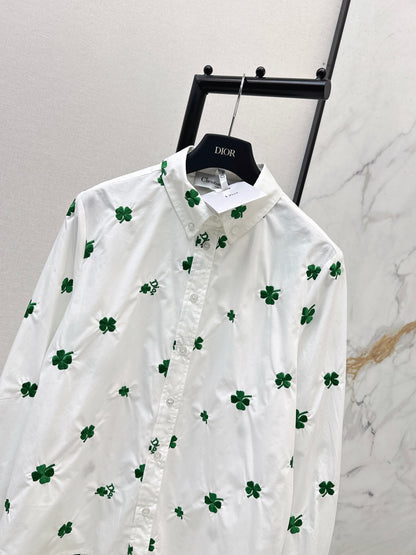 Four-leaf clover shirt/umbrella skirt
