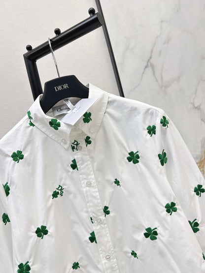 Four-leaf clover shirt/umbrella skirt