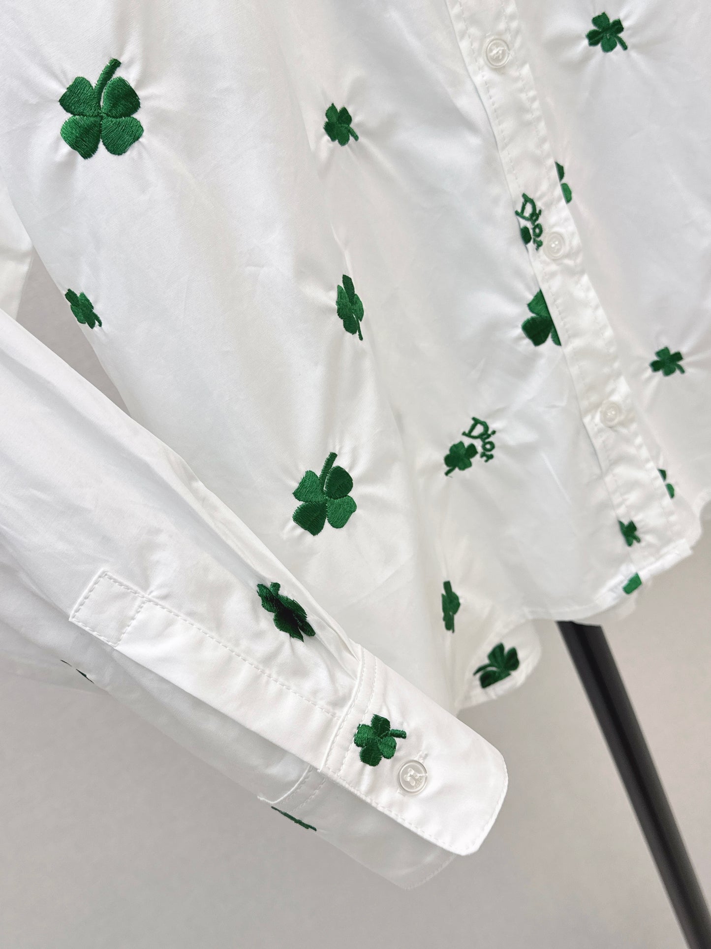 Four-leaf clover shirt/umbrella skirt