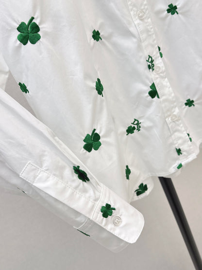 Four-leaf clover shirt/umbrella skirt