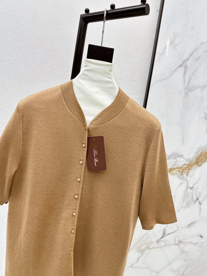 Old-school style T-shirt