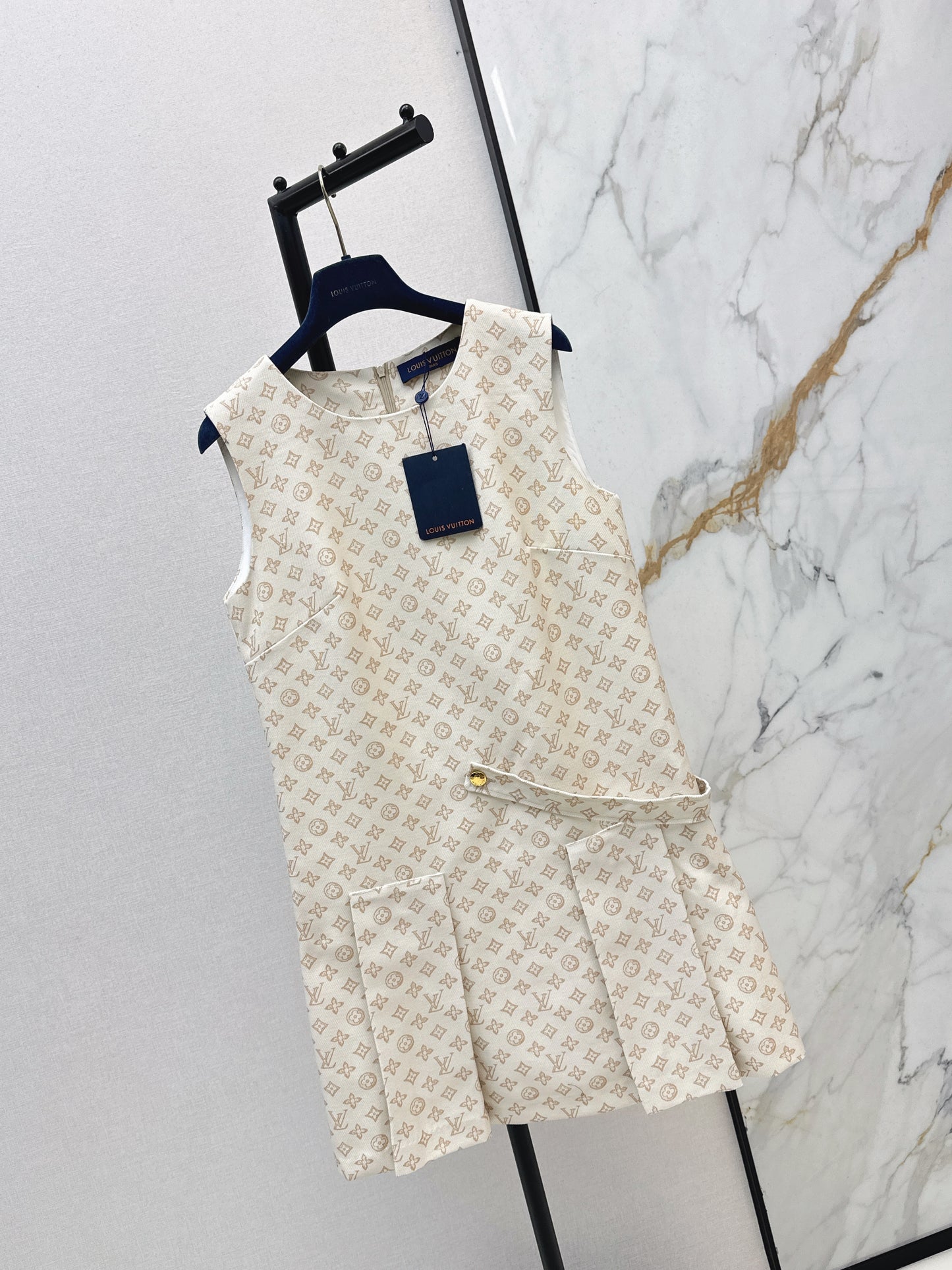 Printed sleeveless vest dress