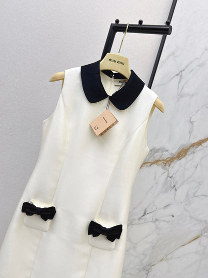 Bow-tie sleeveless dress