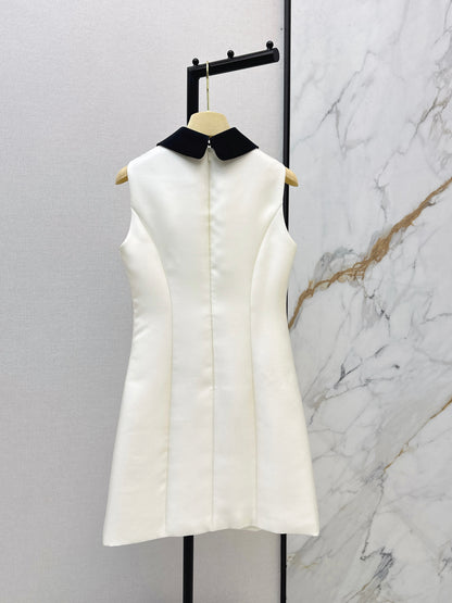 Bow-tie sleeveless dress