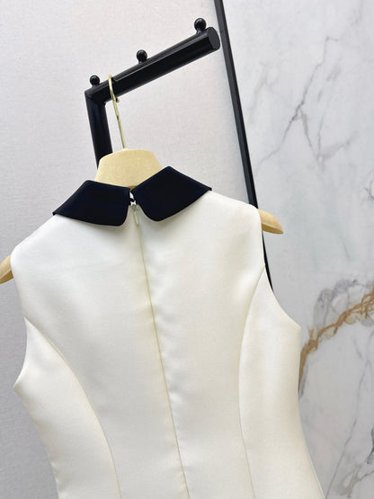Bow-tie sleeveless dress
