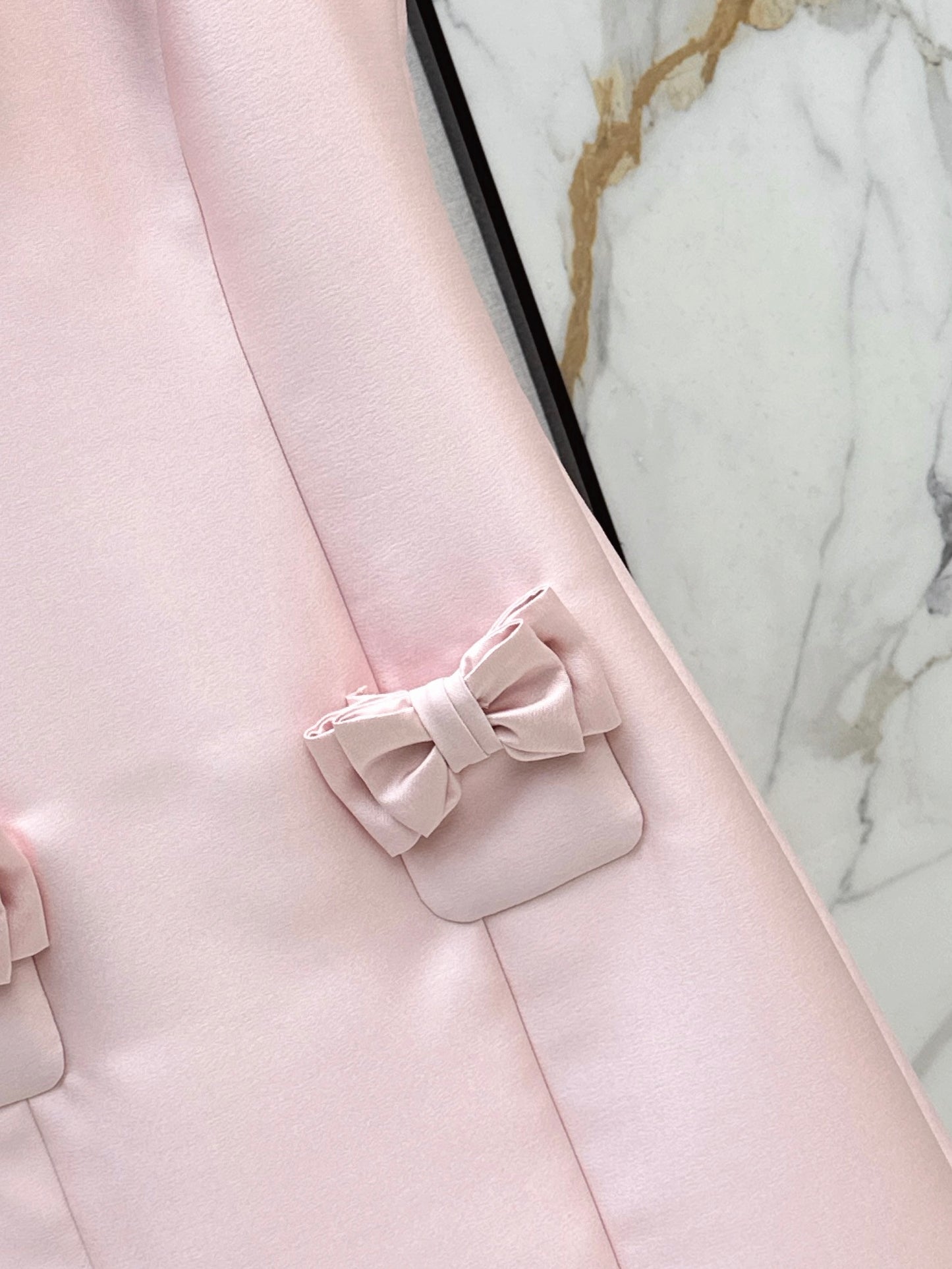 Bow-tie sleeveless dress