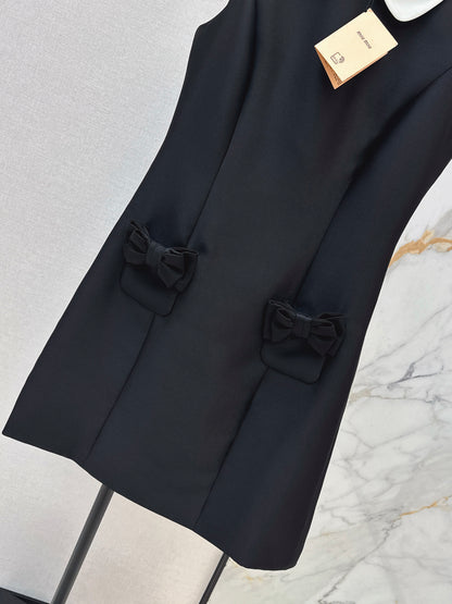 Bow-tie sleeveless dress