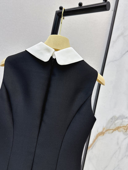 Bow-tie sleeveless dress