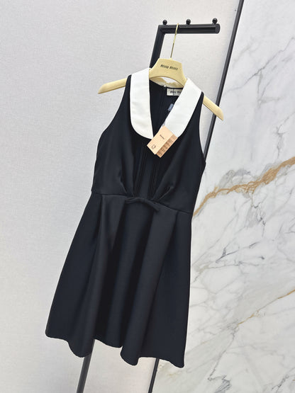Collared Sleeveless Dress