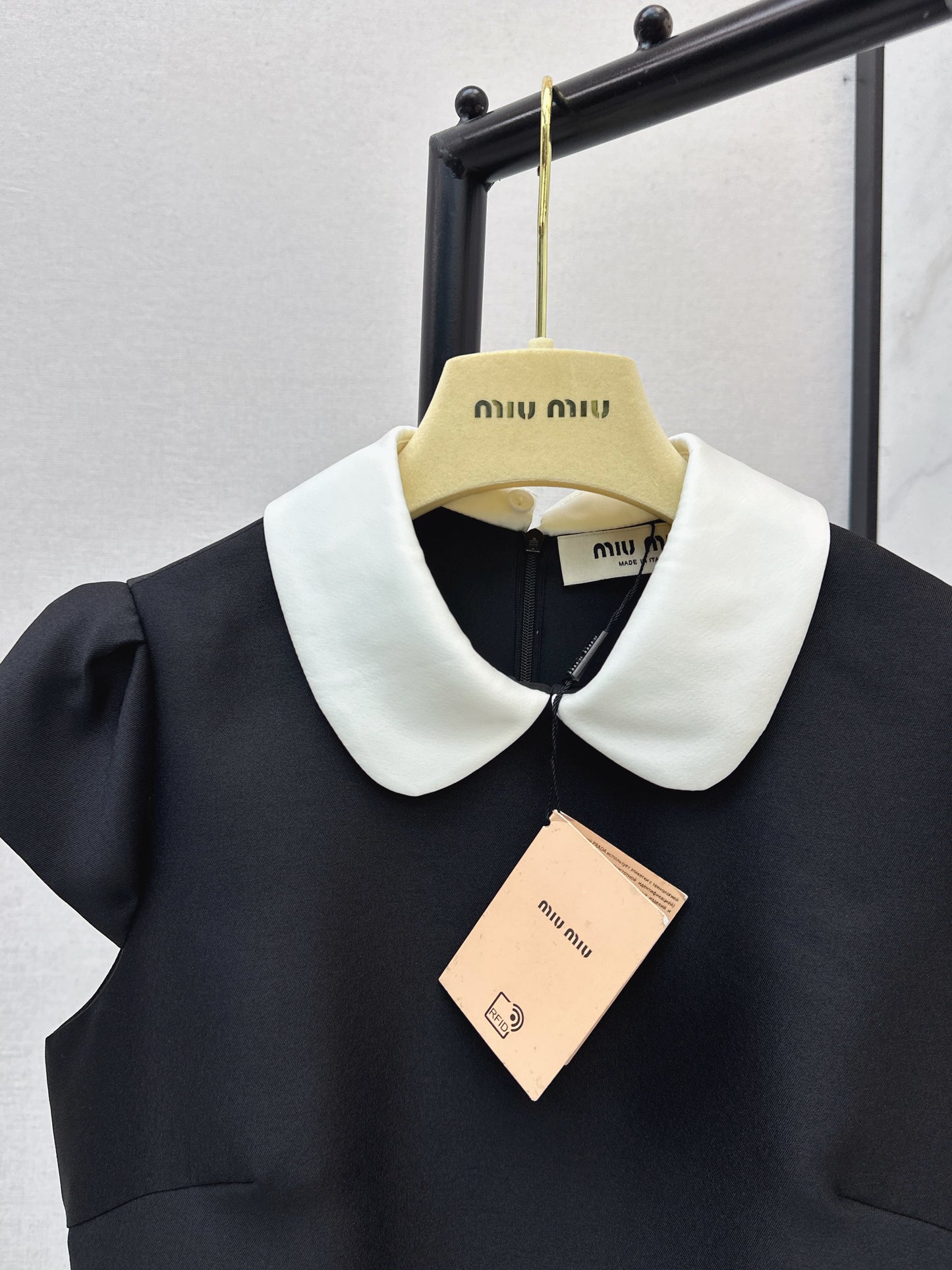Collared Puff Sleeve Dress