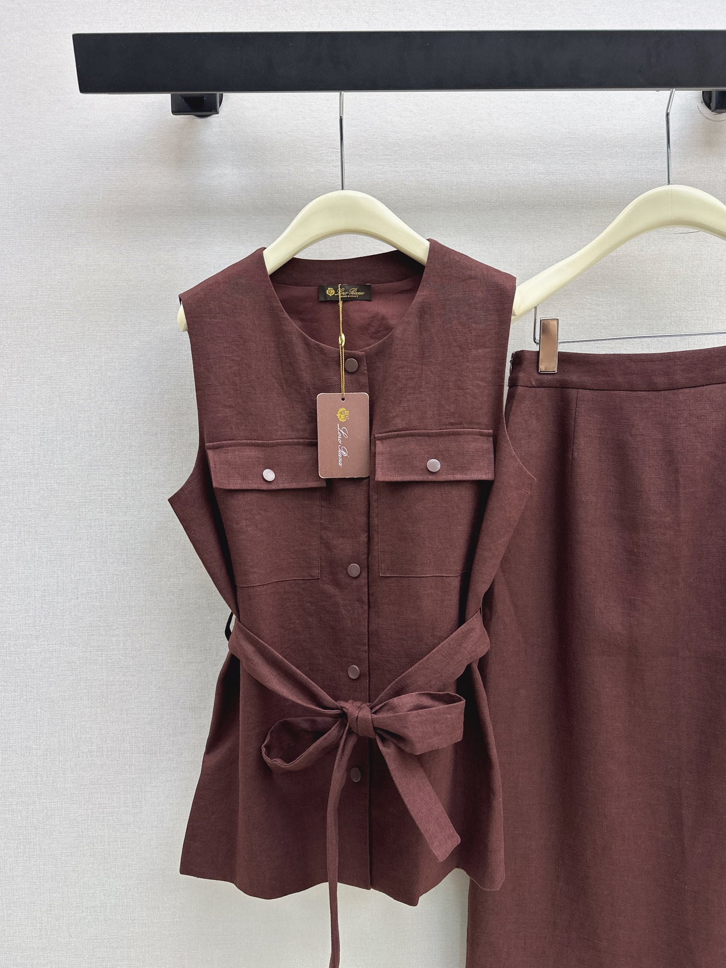 Linen Chic Suit