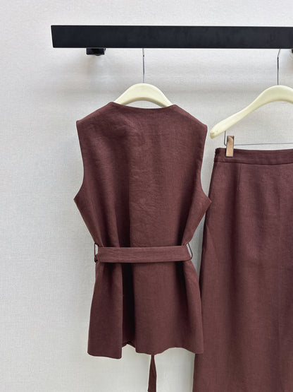 Linen Chic Suit