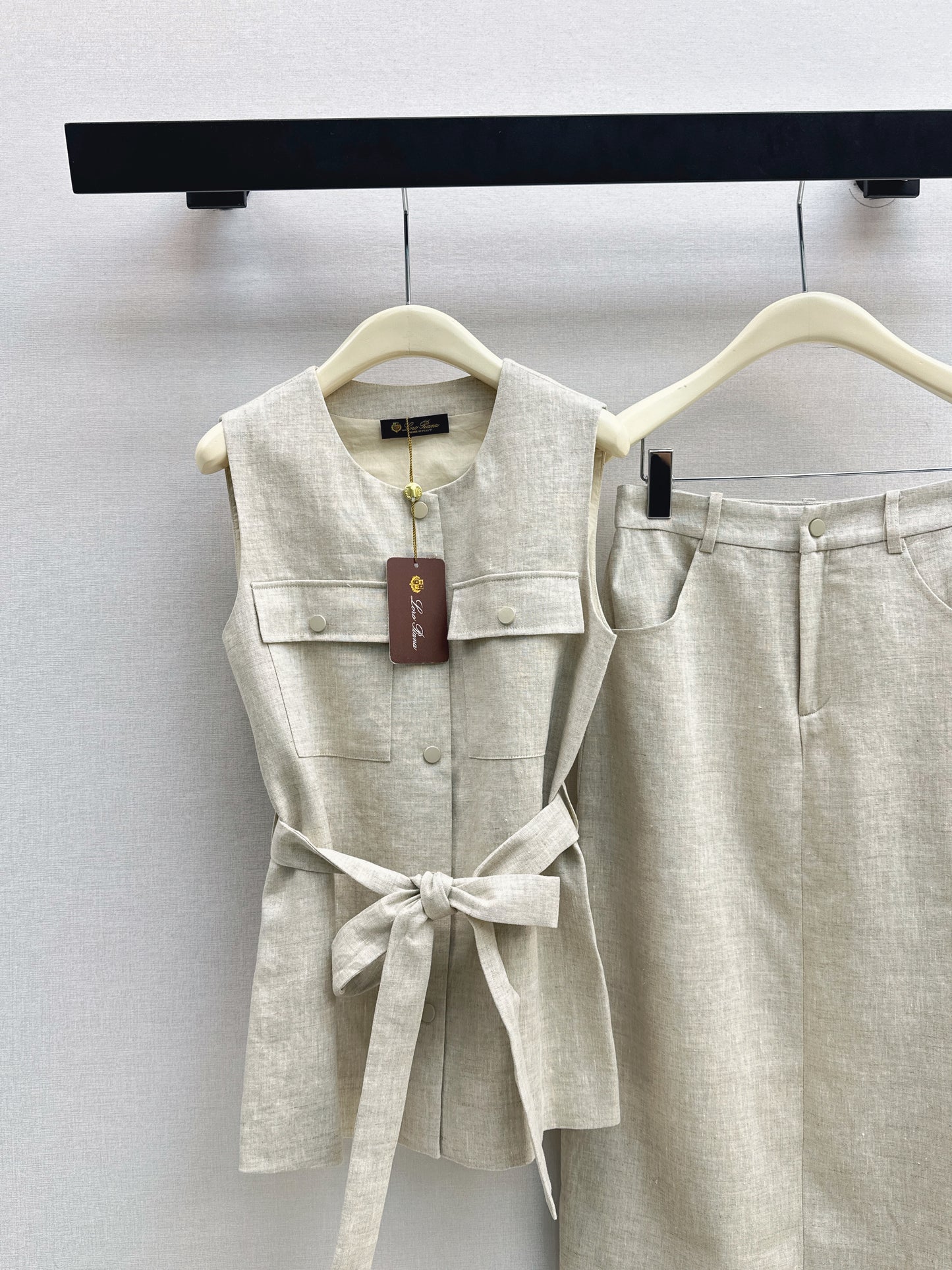 Linen Chic Suit