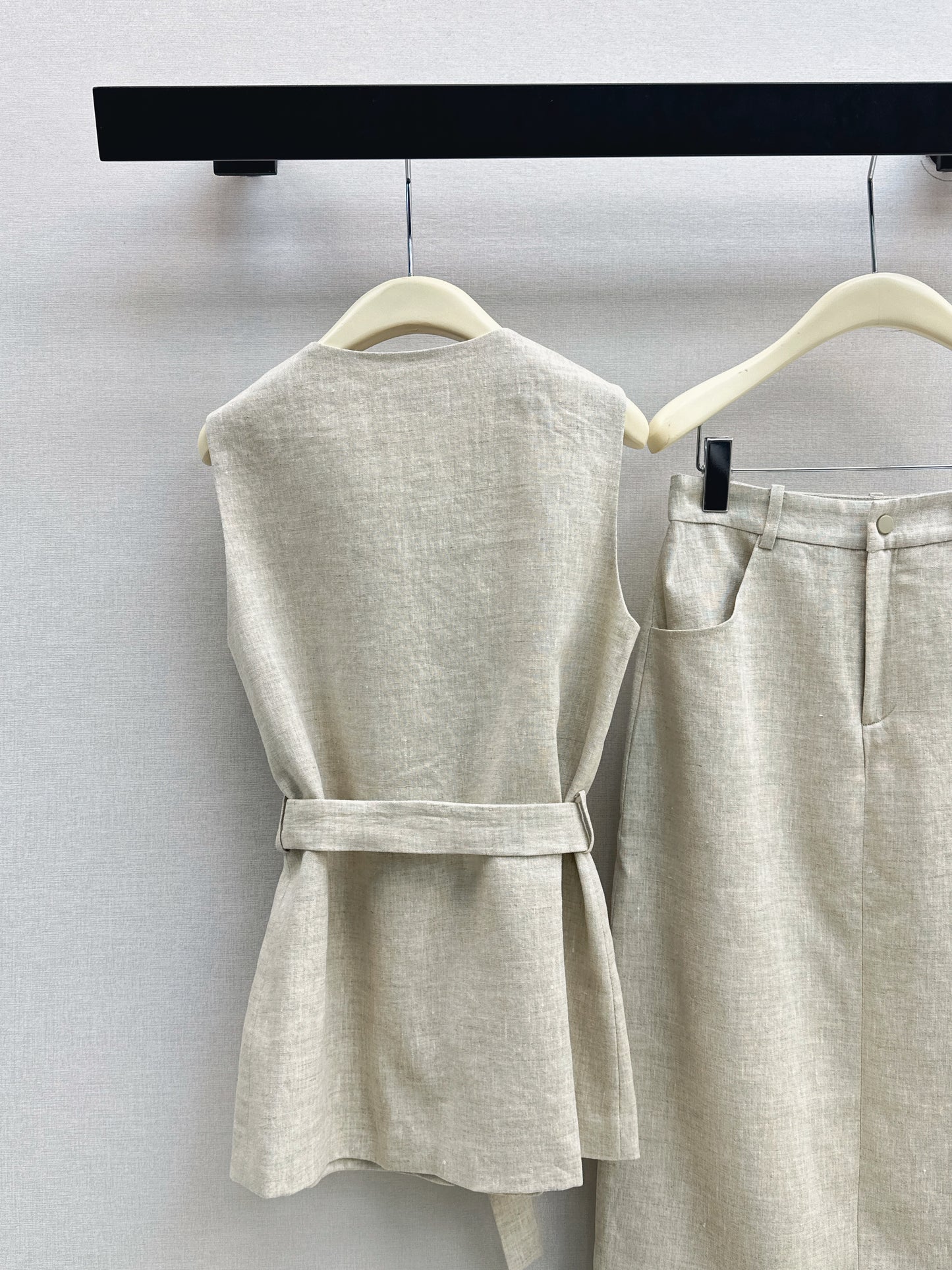 Linen Chic Suit