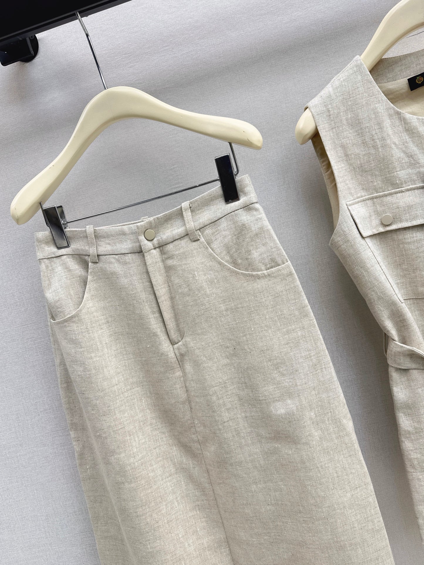 Linen Chic Suit