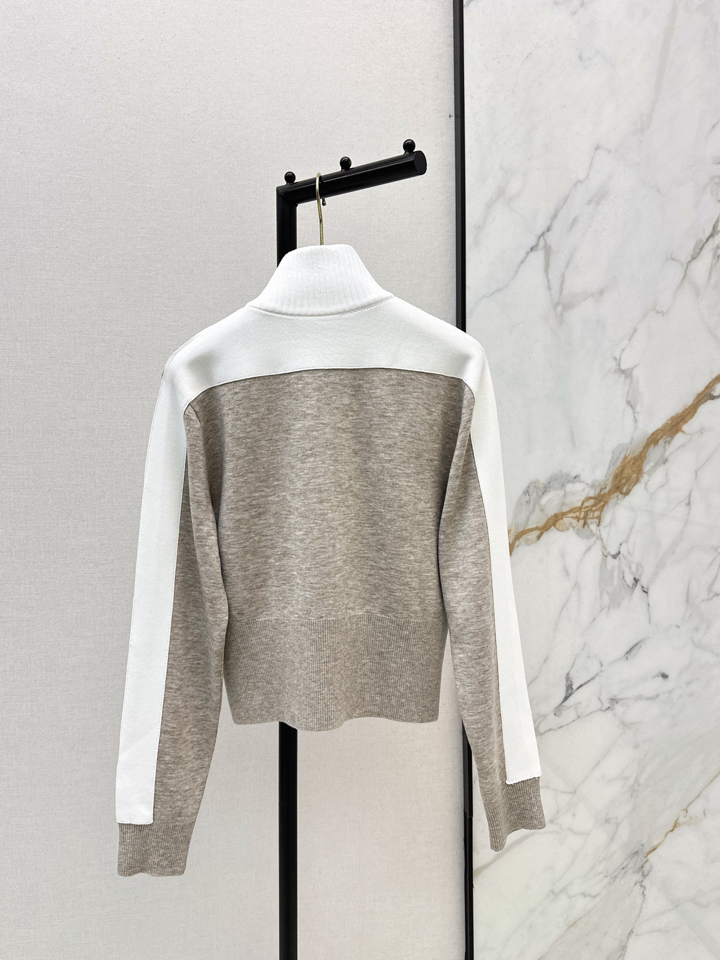 Stand-up collar knit sweater