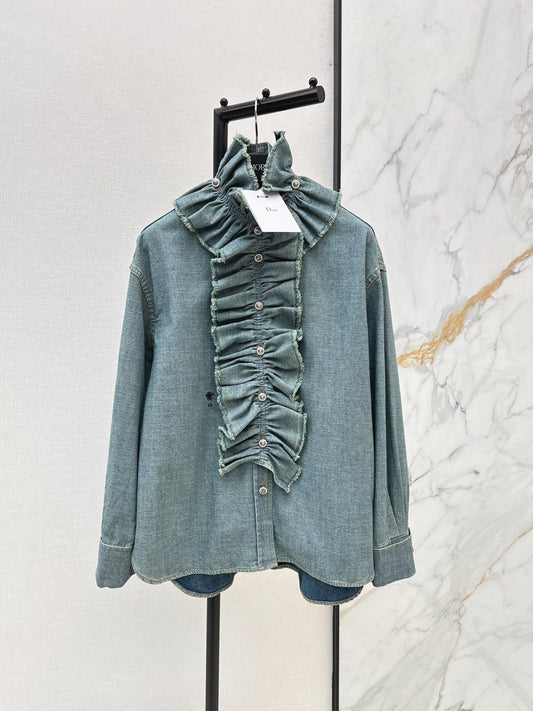 Court-style denim shirt