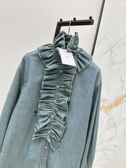 Court-style denim shirt