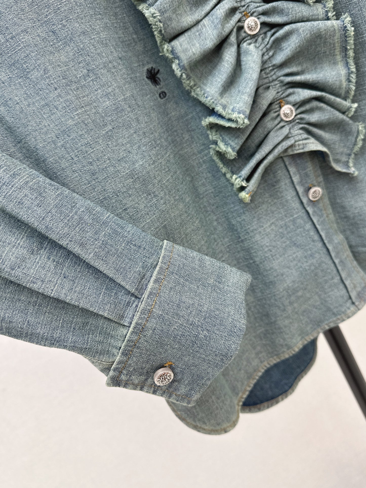 Court-style denim shirt