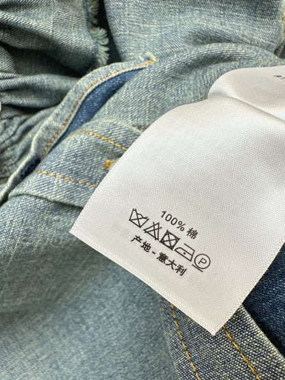 Court-style denim shirt
