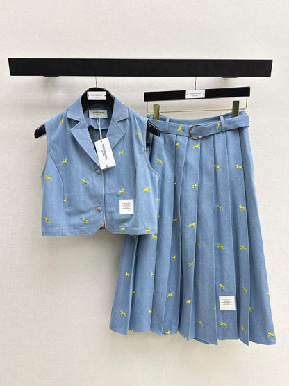 Age-defying outfit set