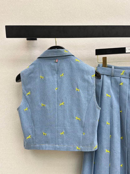 Age-defying outfit set