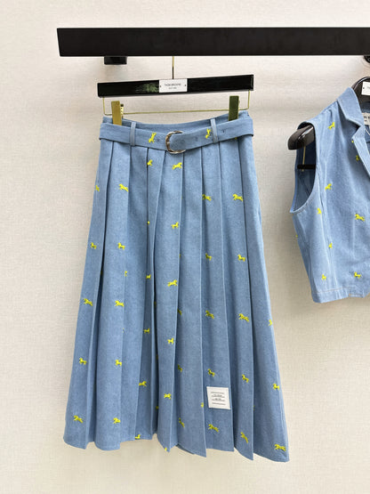 Age-defying outfit set