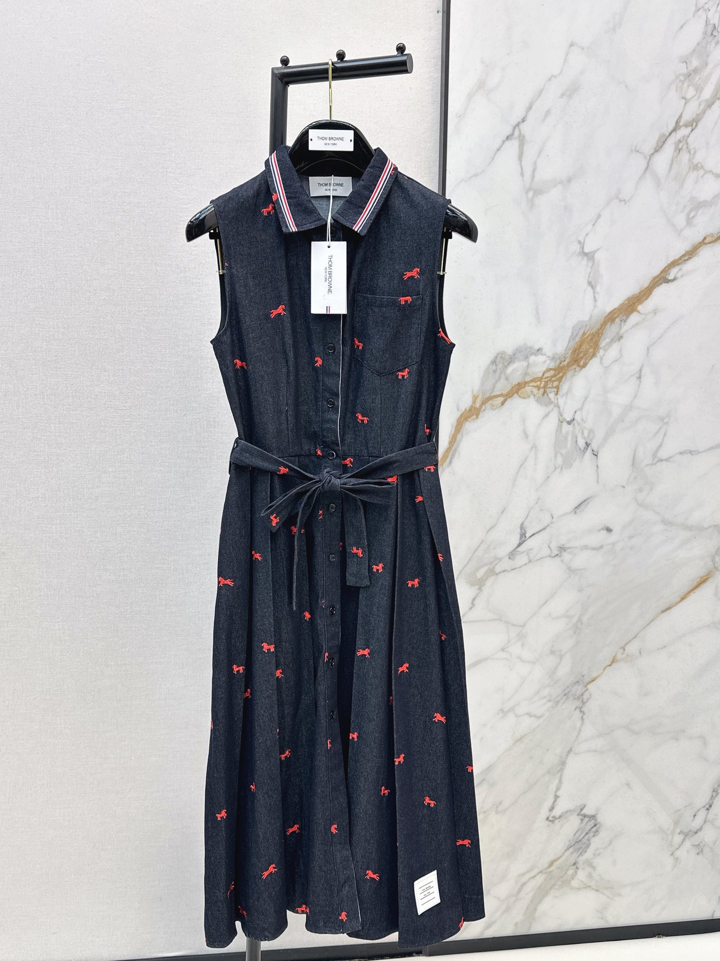 Sleeveless Long Dress
