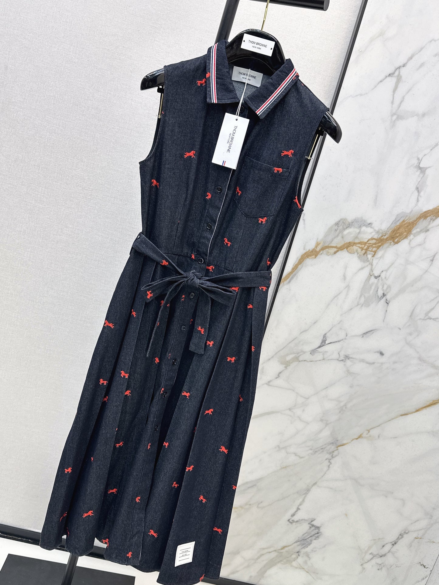 Sleeveless Long Dress