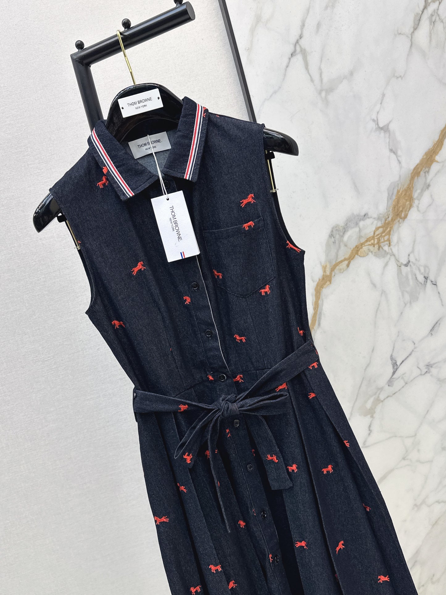 Sleeveless Long Dress