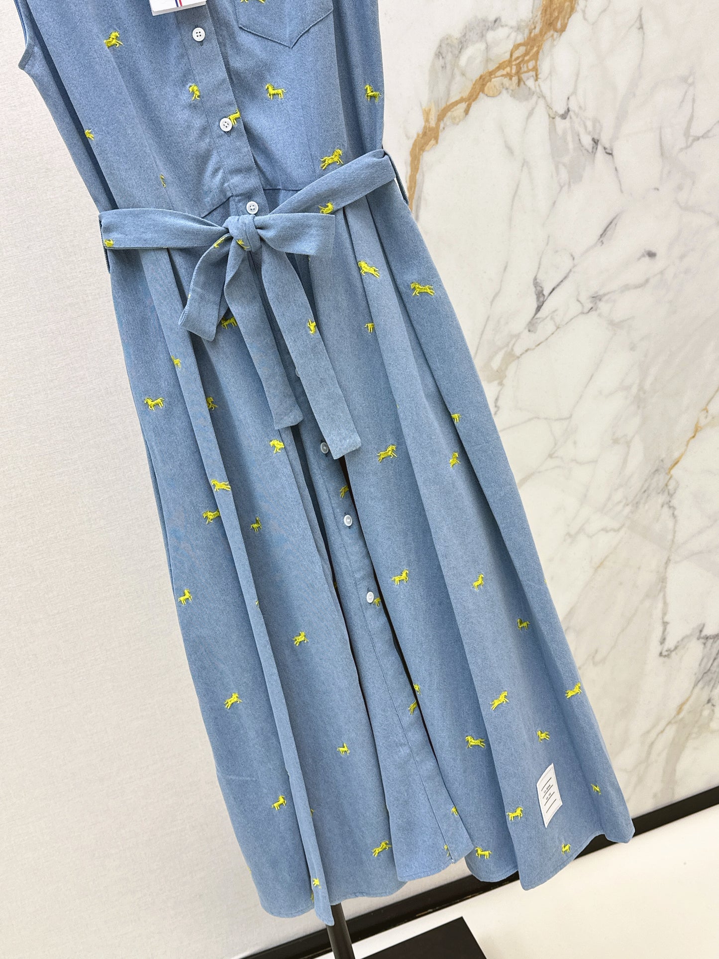 Sleeveless Long Dress