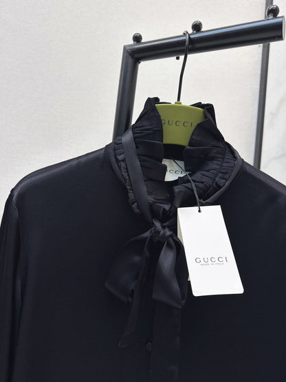 Versatile ribbon blouse