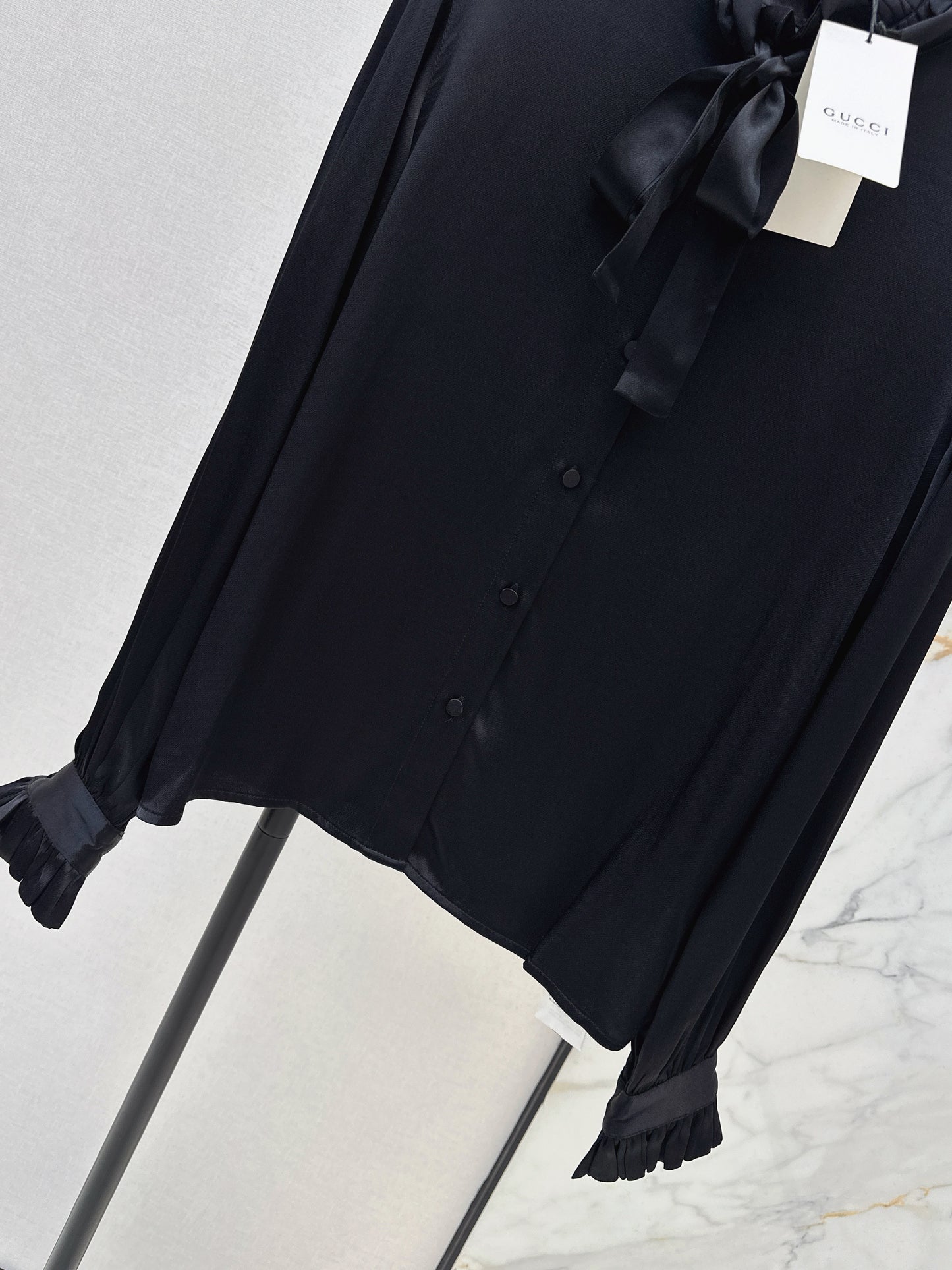 Versatile ribbon blouse