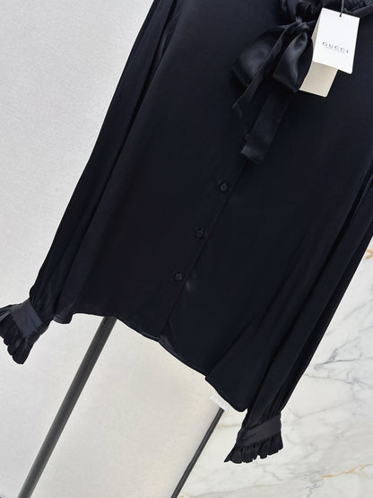 Versatile ribbon blouse