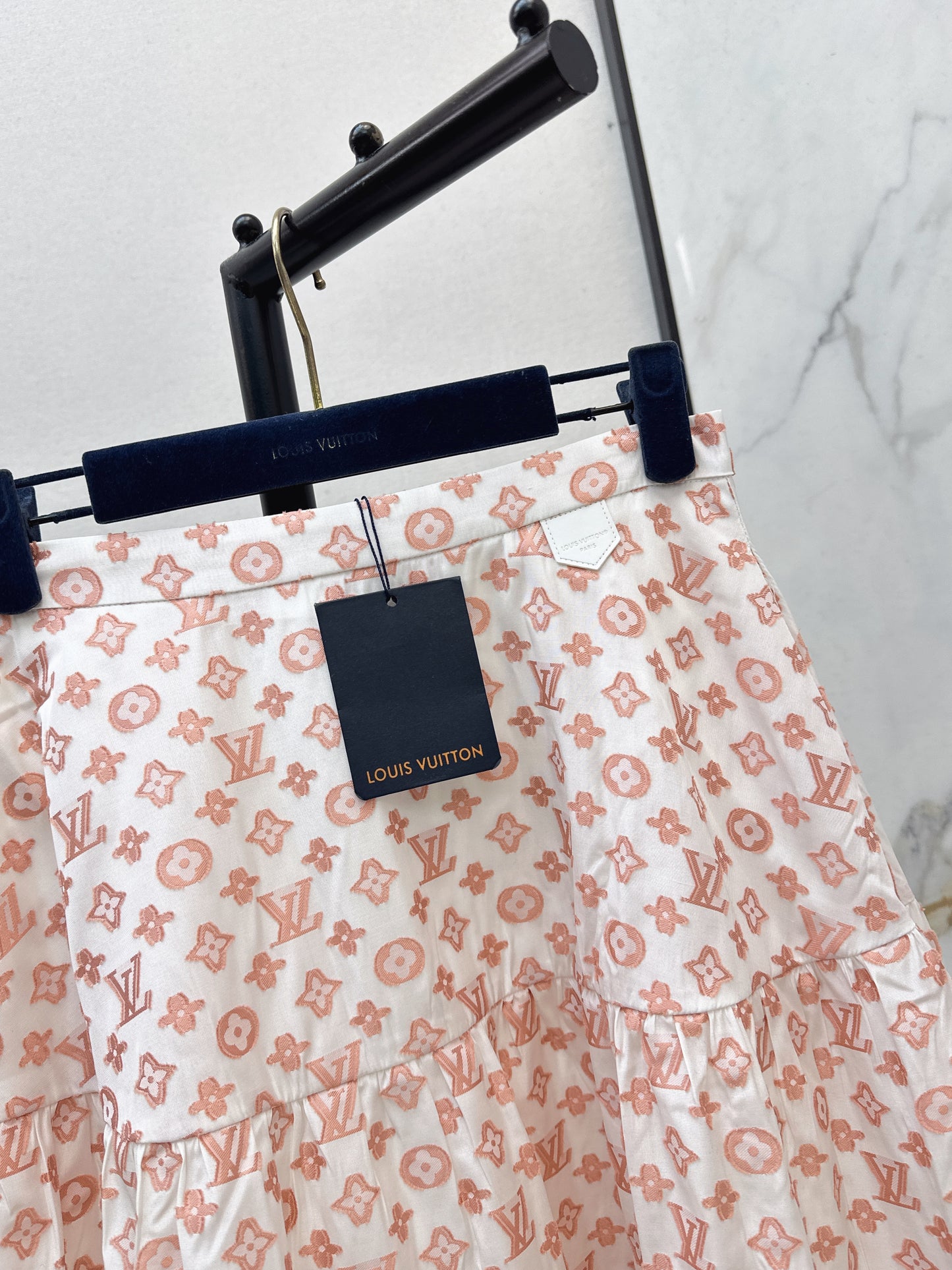 Elastic waist tiered skirt