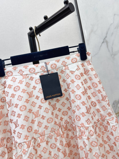 Elastic waist tiered skirt