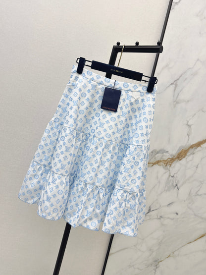 Elastic waist tiered skirt