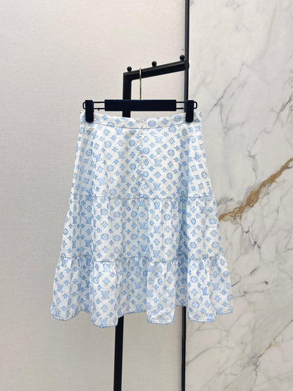 Elastic waist tiered skirt