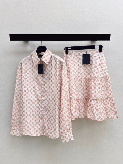 Loose-fitting shirt
