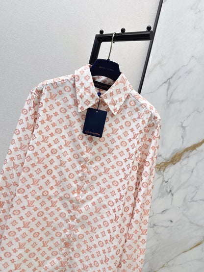 Loose-fitting shirt