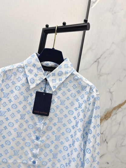 Loose-fitting shirt