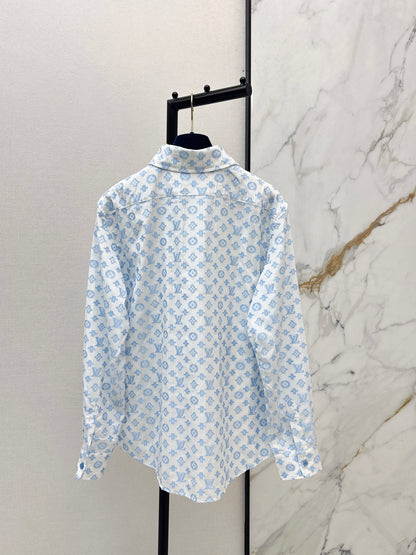 Loose-fitting shirt