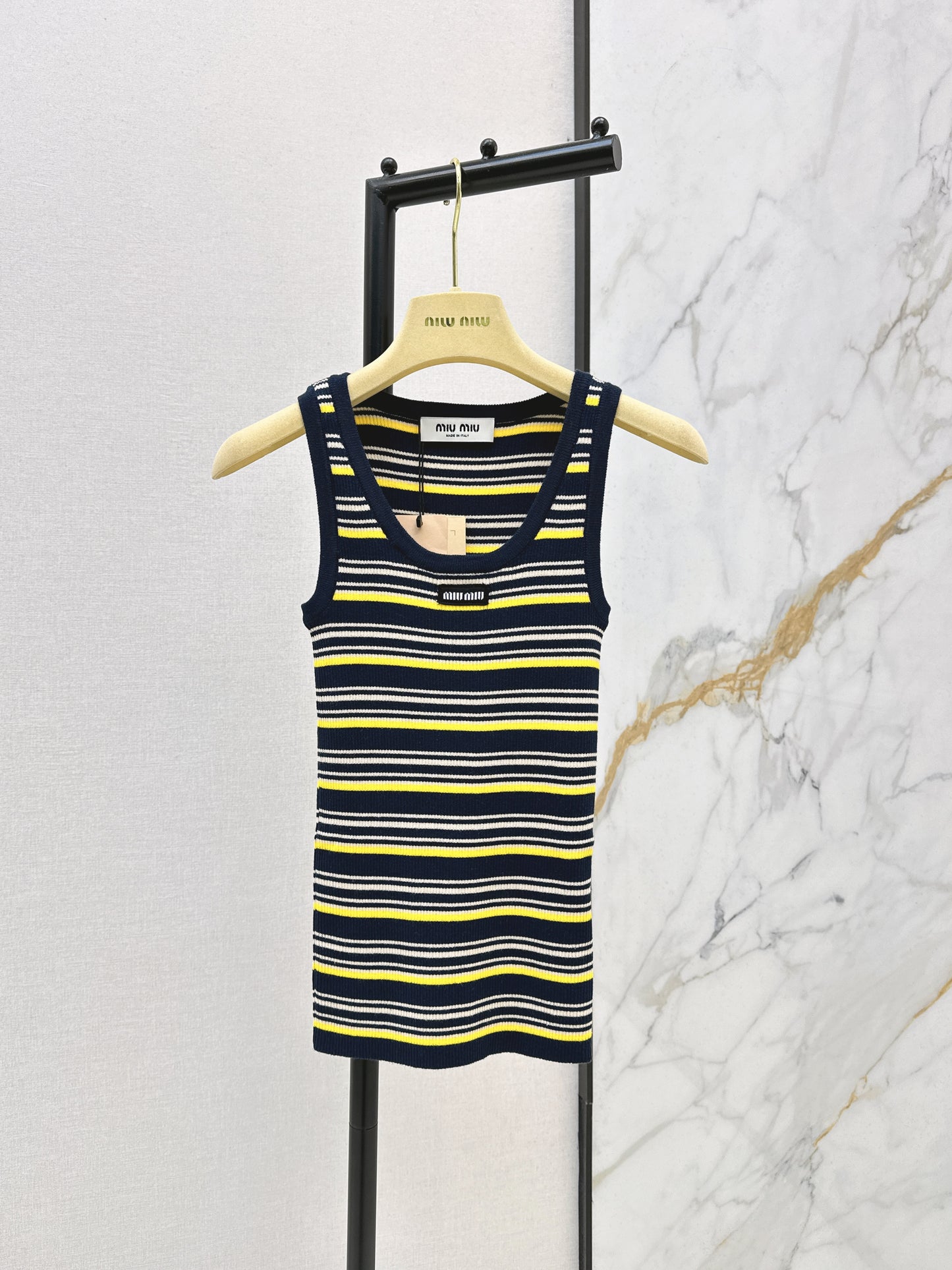 Striped sleeveless knit vest