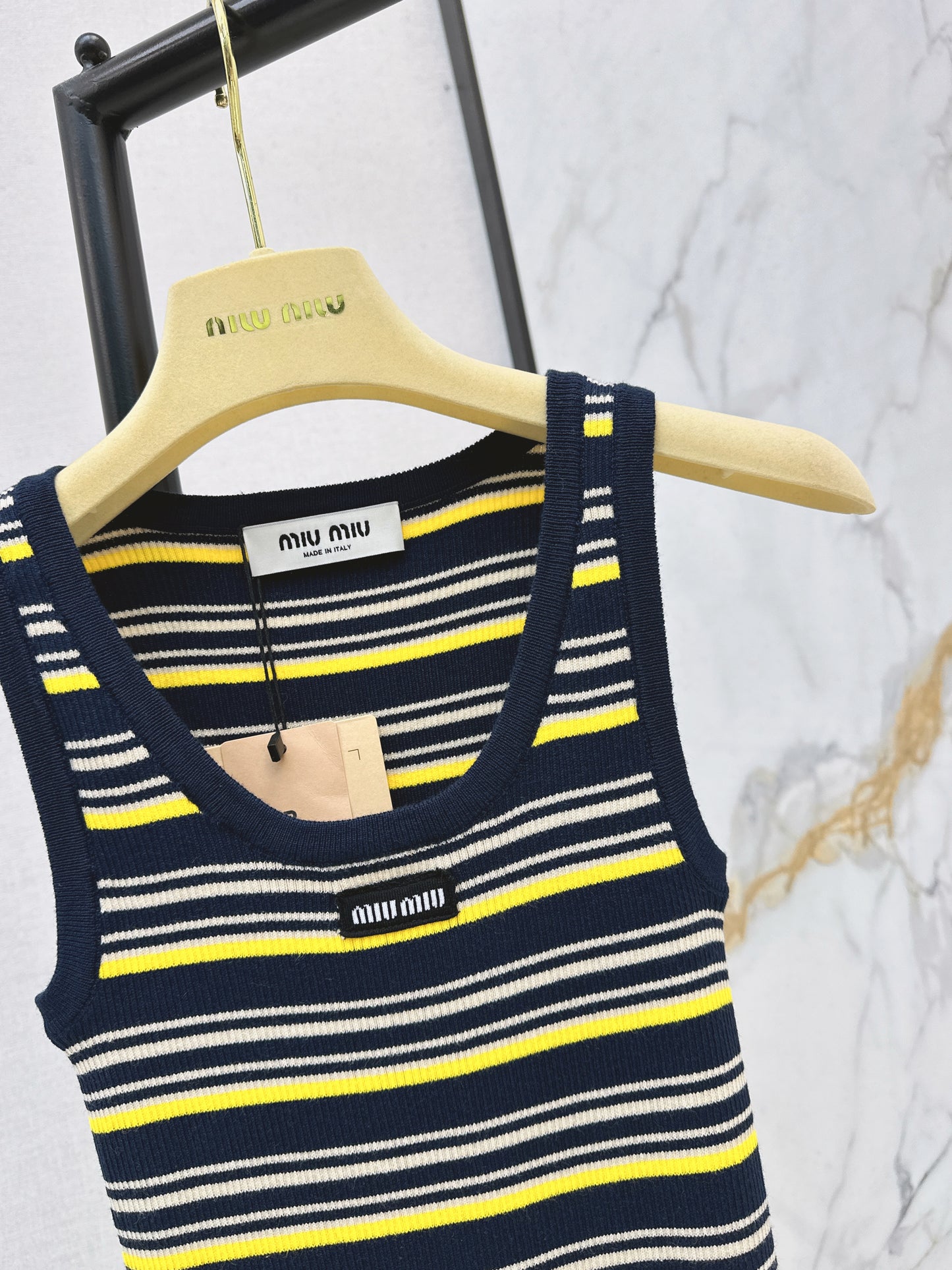 Striped sleeveless knit vest