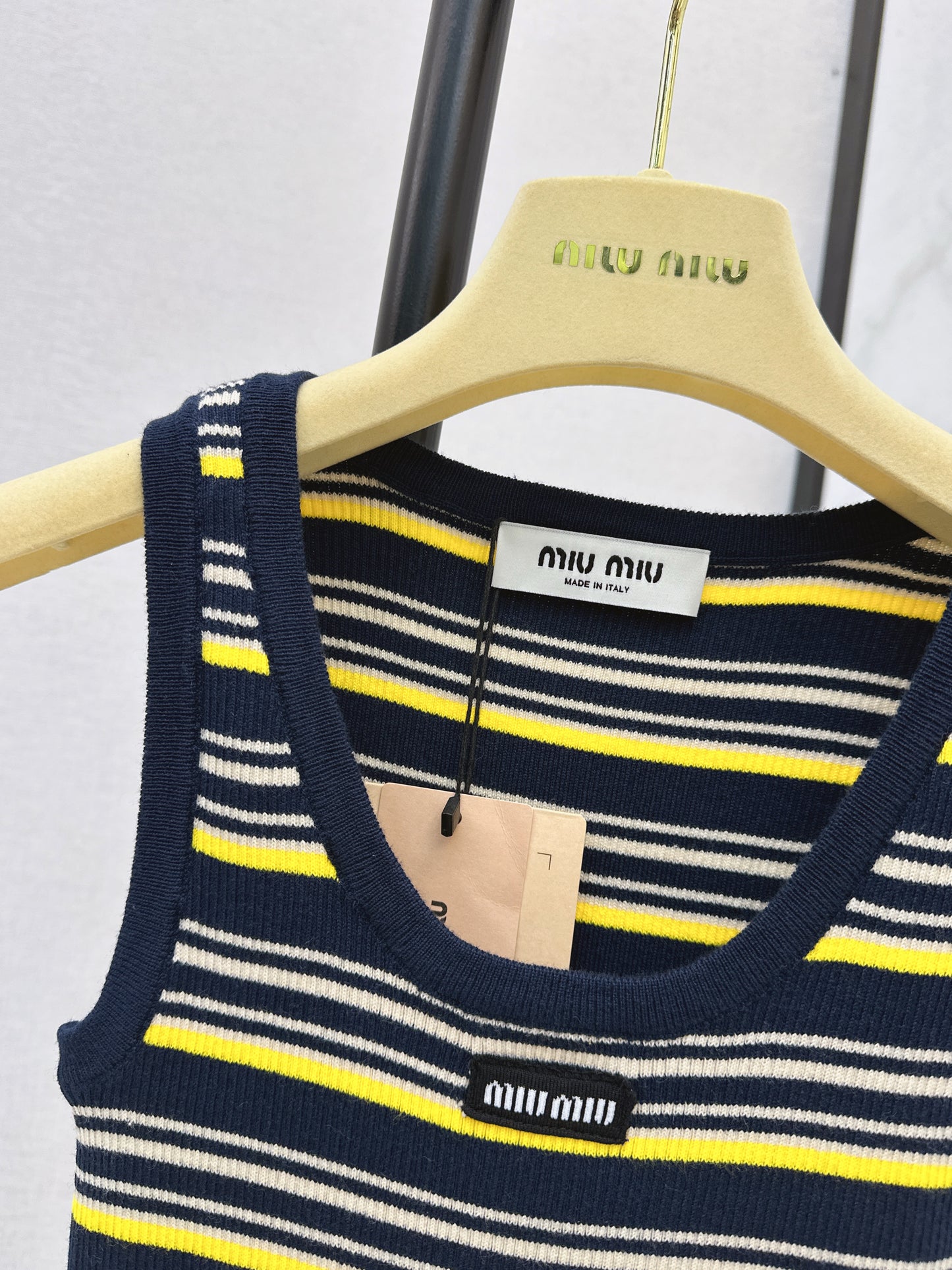 Striped sleeveless knit vest