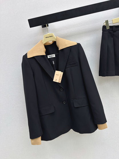 Knitted Collar Blazer/Pleated Skirt